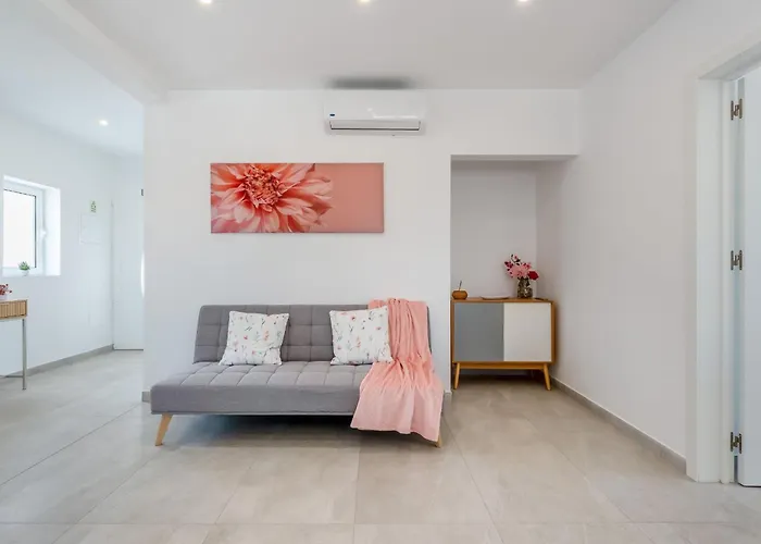 Apartamento Vivenda Neves In By Lovelystay *
