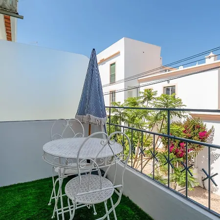Vivenda Neves In By Lovelystay Lägenhet Albufeira