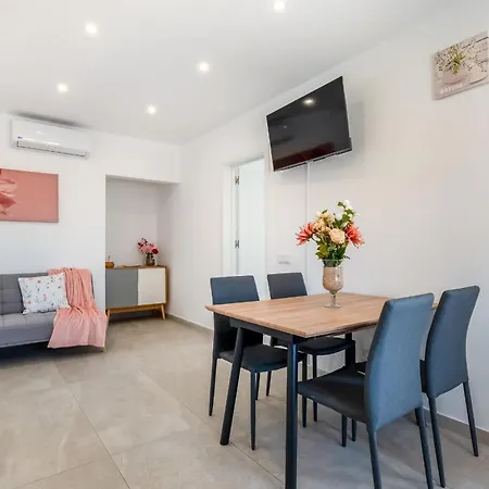 Vivenda Neves In By Lovelystay Lägenhet Albufeira