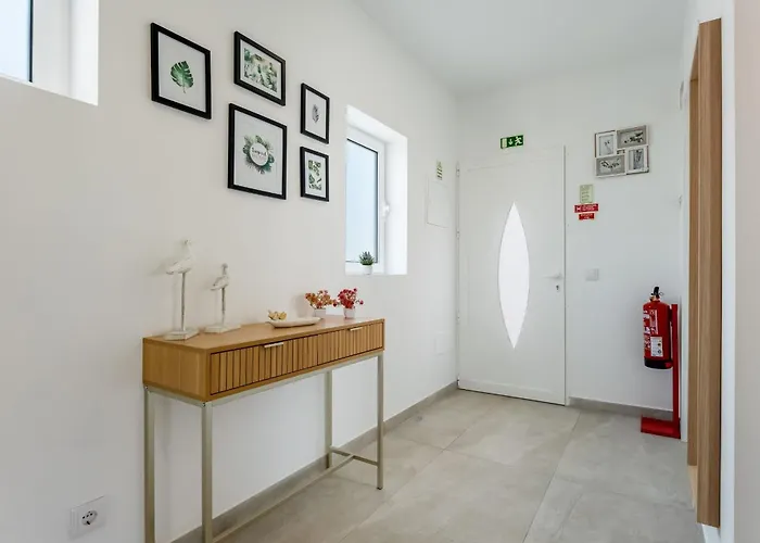 Appartamento Vivenda Neves In By Lovelystay